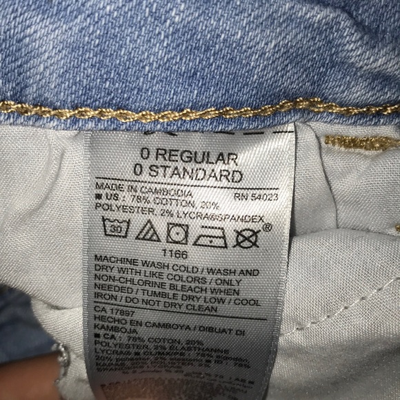 Jeans - Picture 2 of 4